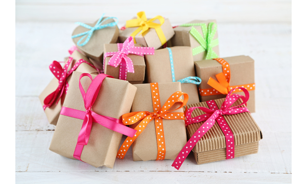 What a Corporate Gift Supplier Can Offer Your Company